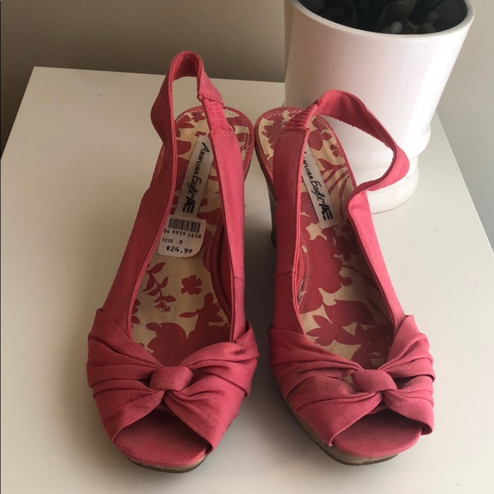 American Eagle Wedges